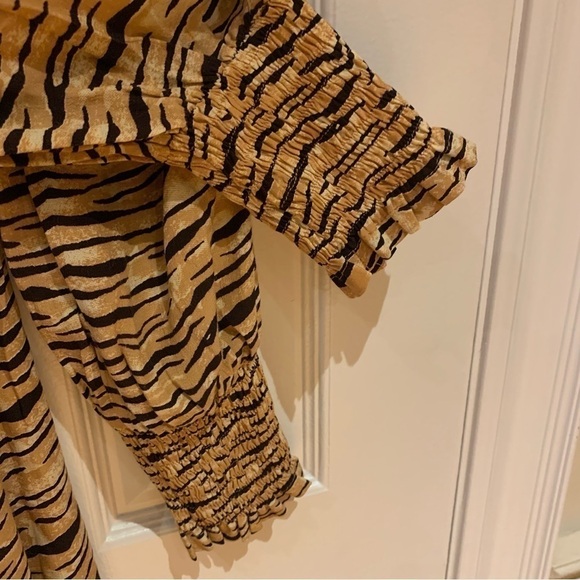 Faithfull the Brand Ira Mini Dress Wyldie Animal Print - Picture 5 of 10